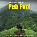 Monsoon trek group hiking to Peb Fort.